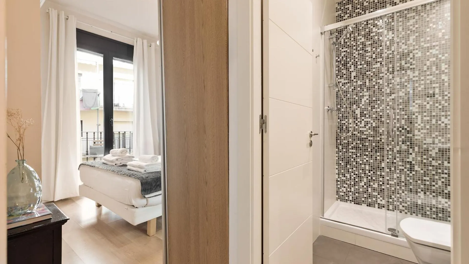 Enjoy Apartments Montserrat Boutique Apartment In Eixample Barcelona