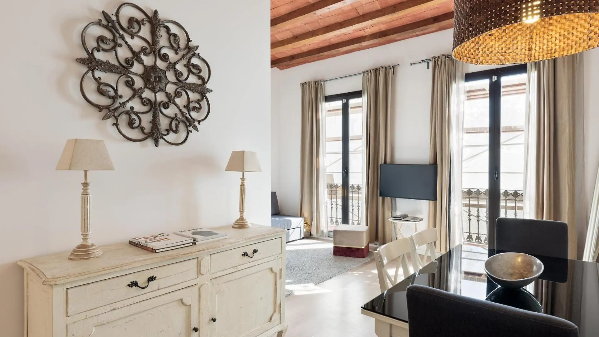 Enjoy Apartments Montserrat Boutique Apartment In Eixample Barcelona Spain