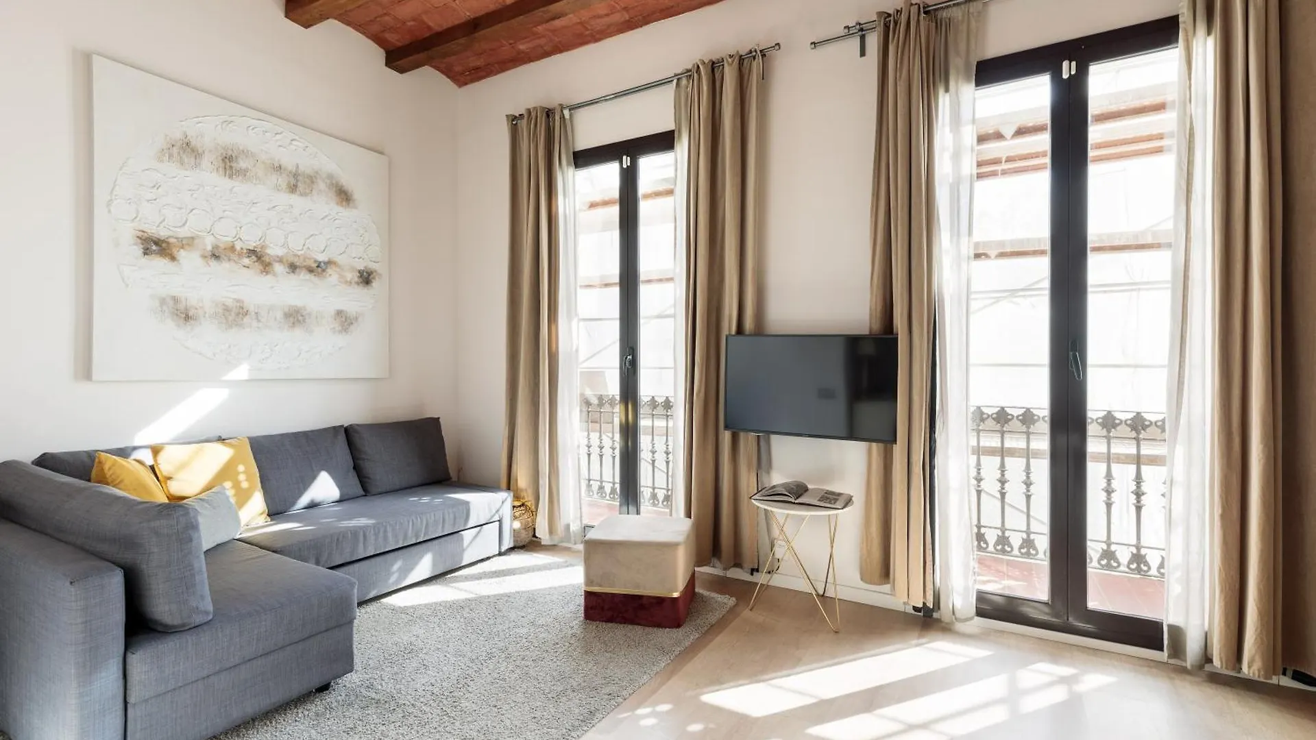 Enjoy Apartments Montserrat Boutique Apartment In Eixample contacts