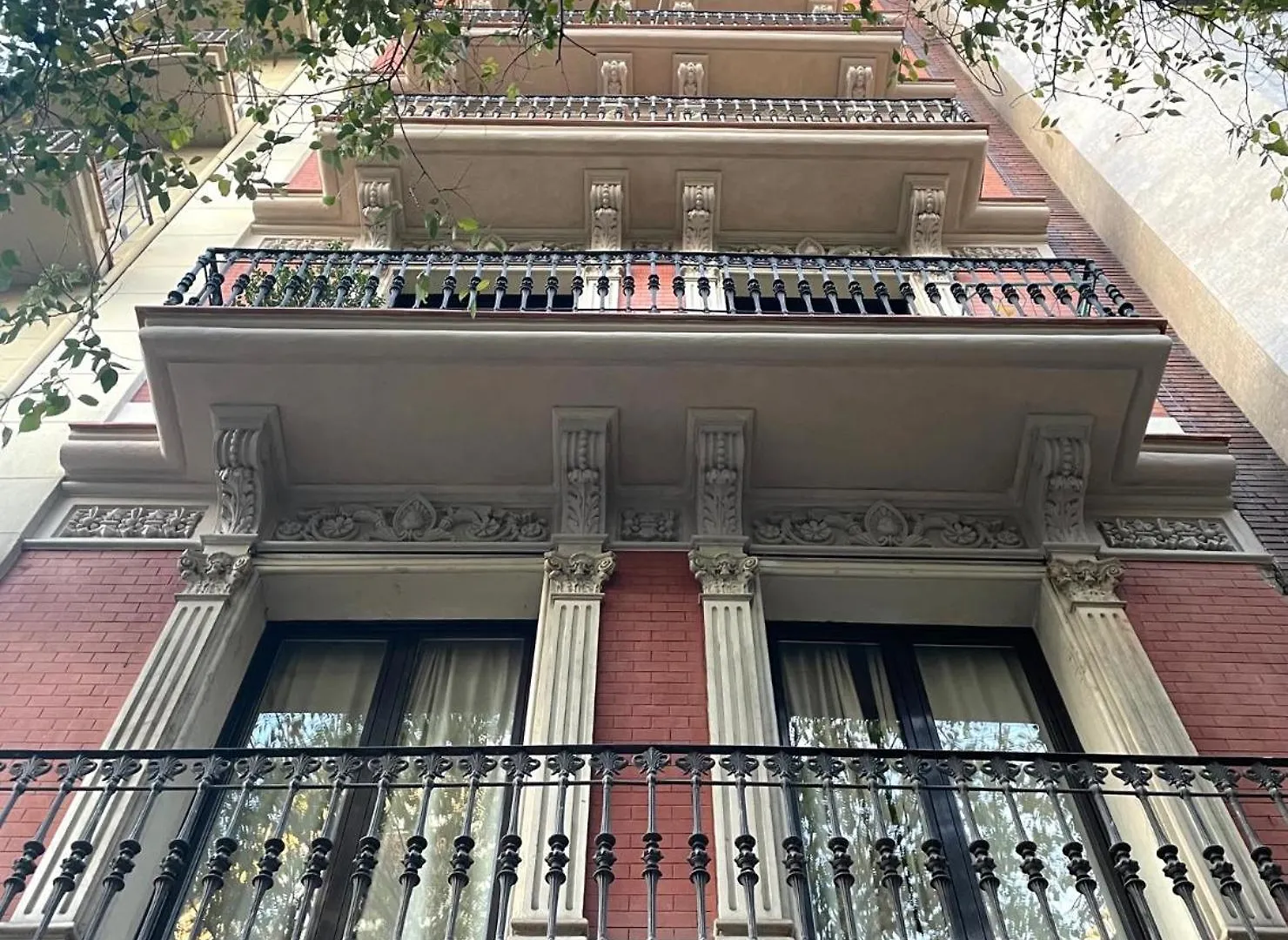 Enjoy Apartments Montserrat Boutique Apartment In Eixample Barcelona